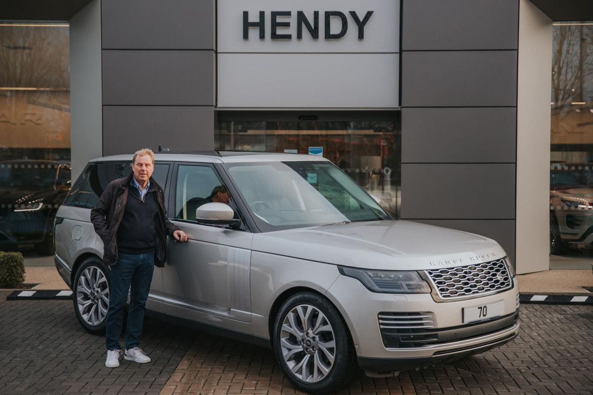 Background image representing the partner